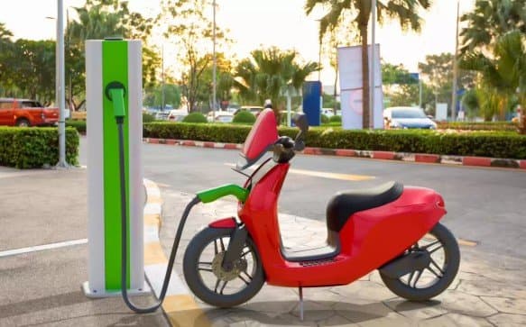 Ampere and Muthoot Capital Forge Partnership to Accelerate EV Adoption Across Bharat
